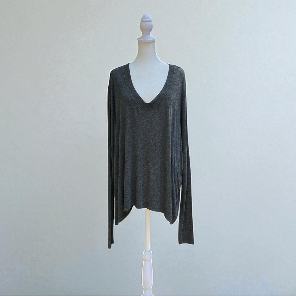CAbi #569 Boyfriend Slouchy Oversized V-Neck Tee Tunic in Gray Sz Medium
